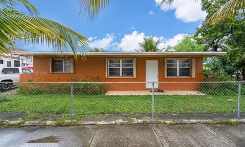 8400 NW 24th Ct Miami 1